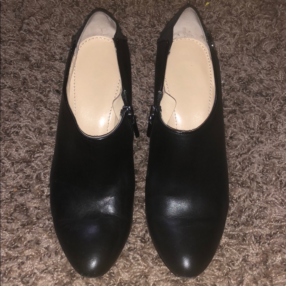 Calvin Klein Jordan black heel size 7.5 zip up